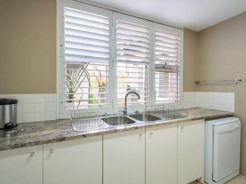 3 in 1! Versatile Executive Retreat with Mountain Views, Income Potential & Work-from-Home Elegance - Photo 8