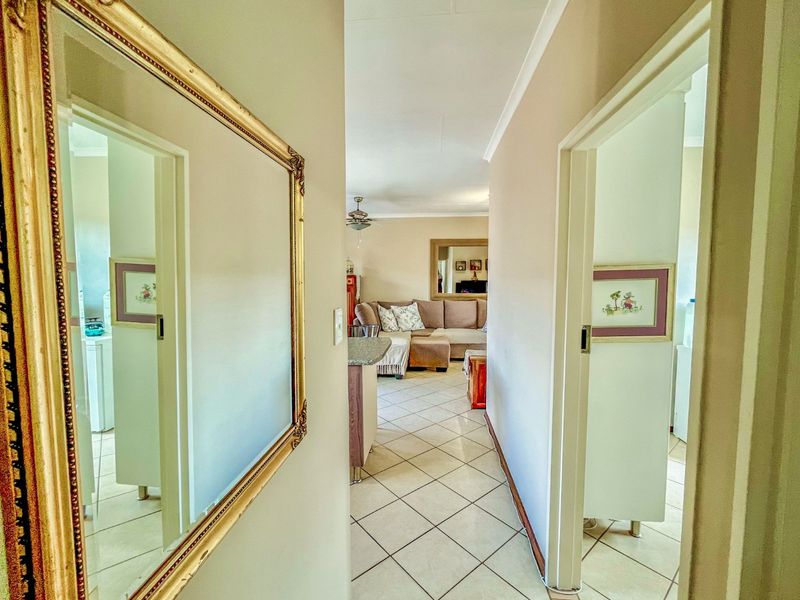 Charming 2 Bedroom Townhouse for Sale in Stoneridge - Photo 10