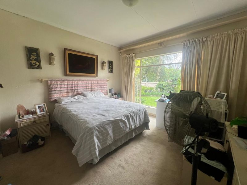 Peaceful 2-Bedroom Townhouse with Loft in Sought-After Paulshof - Photo 10