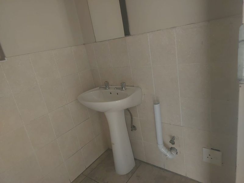 2 Bedroom 2 Bathroom For Rent - Photo 10
