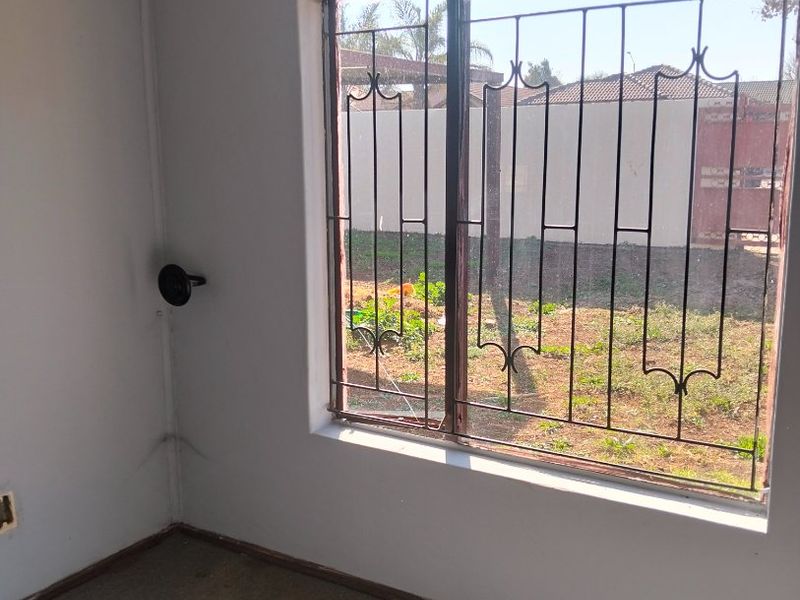 Affordable 3-Bed Family Home in Danville  R990,000 - Photo 8