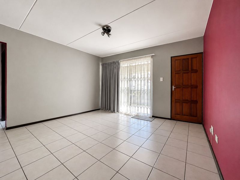 2 Bedroom 1 Bathroom Apartment for rent  - Photo 3