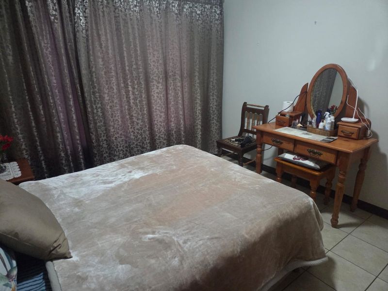 Charming & Spacious Apartment in Sought-After Over-50s Lifestyle Estate - Photo 9
