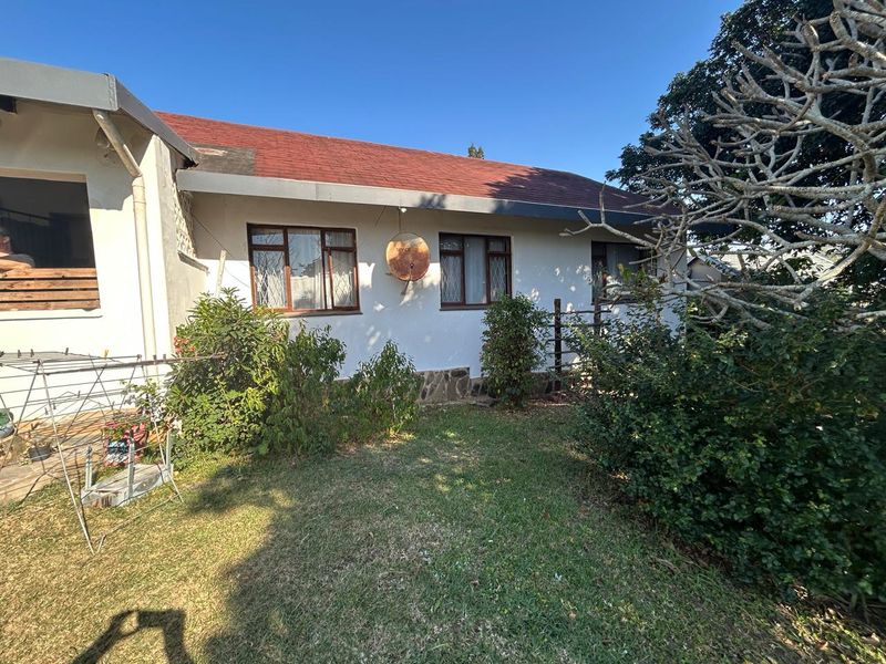 3-Bedroom Home with Flatlet and Breathtaking Ocean Views – Port Edward - Photo 2