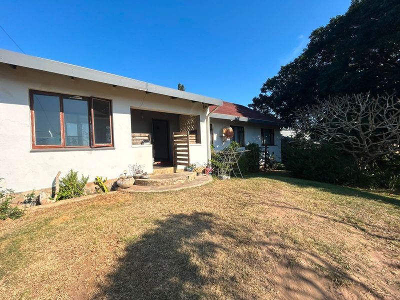 3-Bedroom Home with Flatlet and Breathtaking Ocean Views – Port Edward - Photo 1