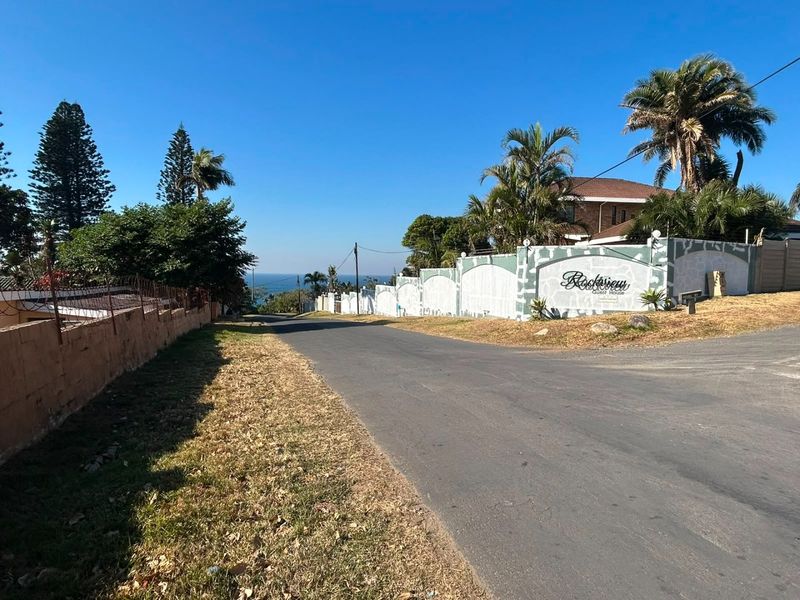 3-Bedroom Home with Flatlet and Breathtaking Ocean Views – Port Edward - Photo 6
