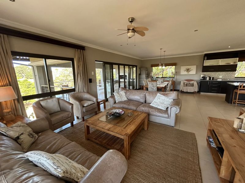 Luxurious Fully Furnished 4-Bedroom Coastal Home with Spectacular Sea Views  - Photo 8