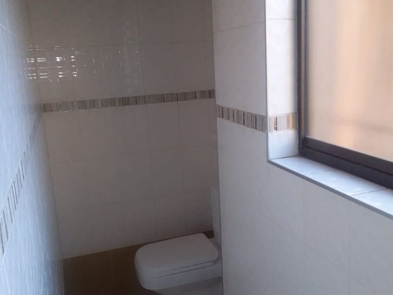 HOUSE FOR SALE IN BIRCHLEIGH  - Photo 8
