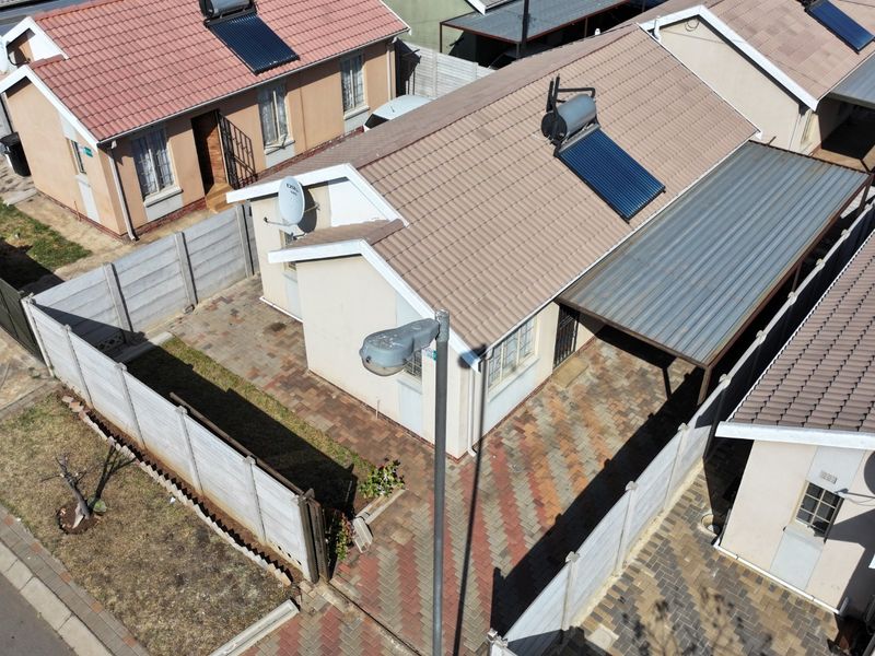 Family focused home in secure Sky City living - Photo 2