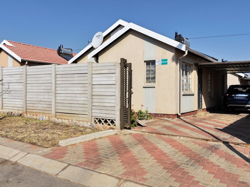 Family focused home in secure Sky City living - Photo 3