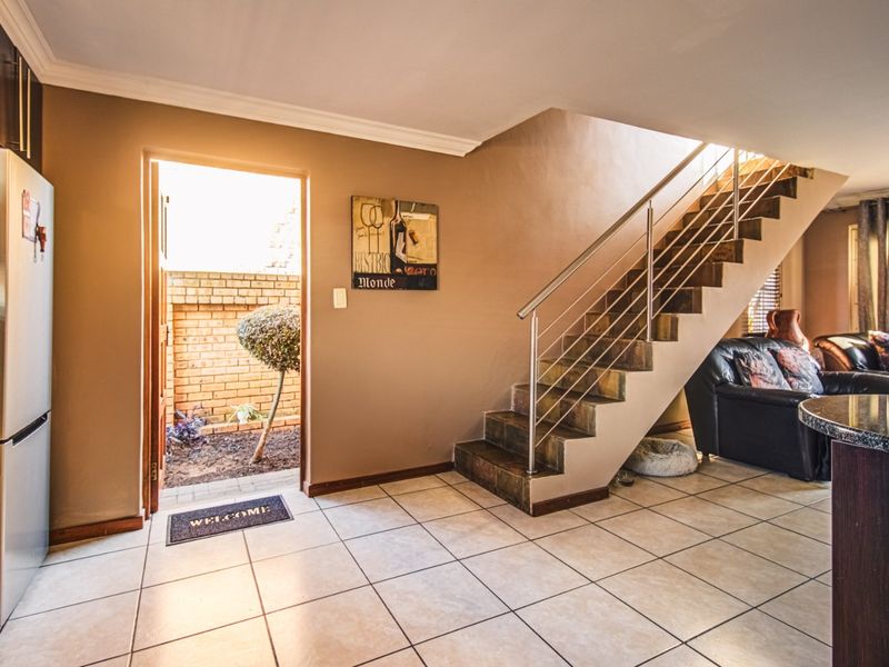 Beautiful Birchleigh Cluster For Sale ... - Photo 6