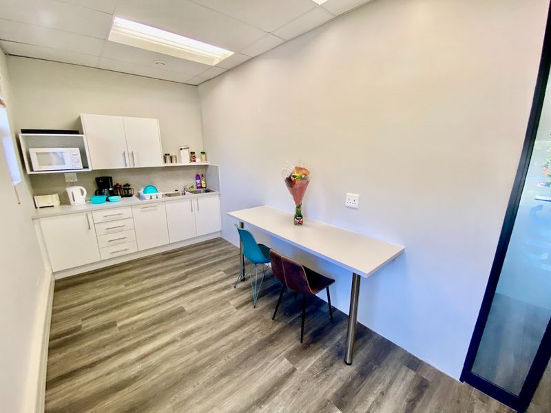 Modern Office Suite Available In Menlo Park - Photo 7