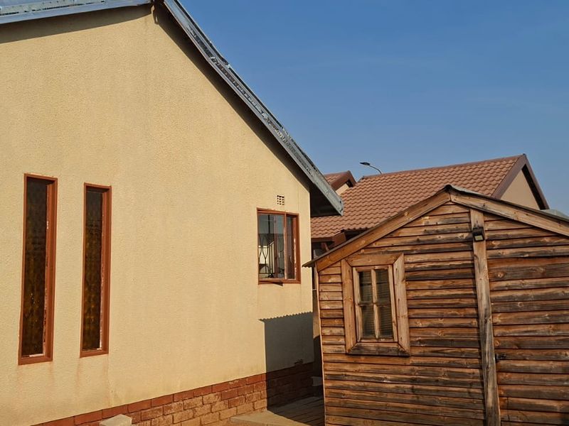 Stunning property for sale at Mabopane X - Photo 6
