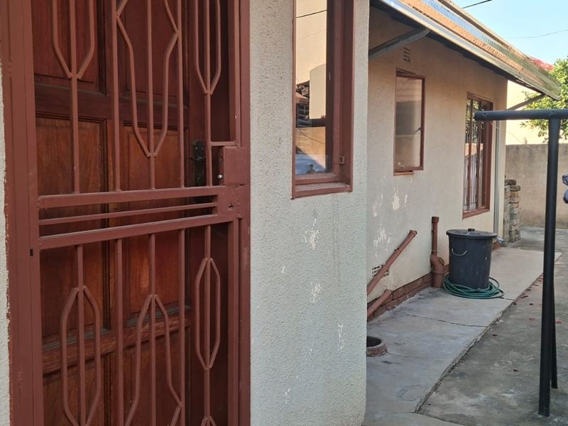 Stunning property for sale at Mabopane X - Photo 8
