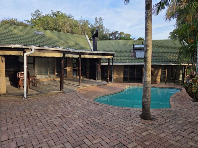 Nahoon Valley Park Every Family Has a Different Story—Added Bonus 1 Bedroom flatlet. This Home Is Ready for Yours. - Photo 6