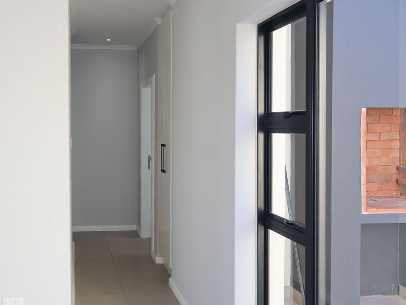Brand-New Home on 700m2 erf – Build a Second Dwelling | No Transfer Duty - Photo 9