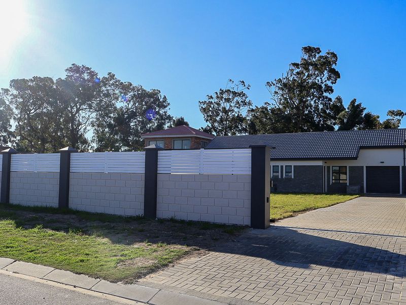 Brand-New Home on 700m2 erf – Build a Second Dwelling | No Transfer Duty - Photo 1