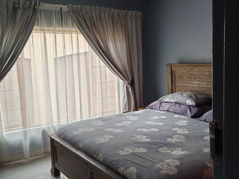 3 bedroom townhouse in Debron estate with secure estate living - Photo 10