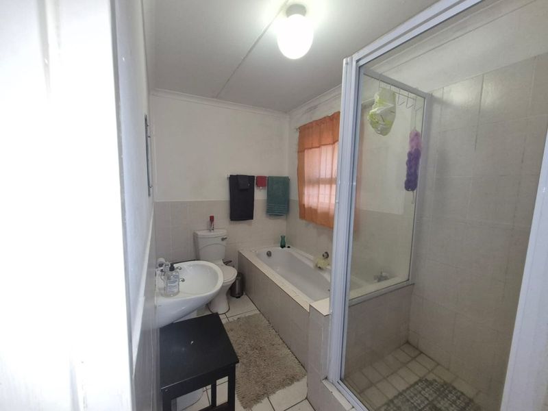 Cosy 1-Bedroom apartment for Sale in Guldenland ,Strand. - Photo 10