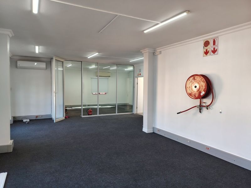 Prime 88m2 Ground Floor Office To Let in Marwick Business Park, Hillcrest - Photo 5