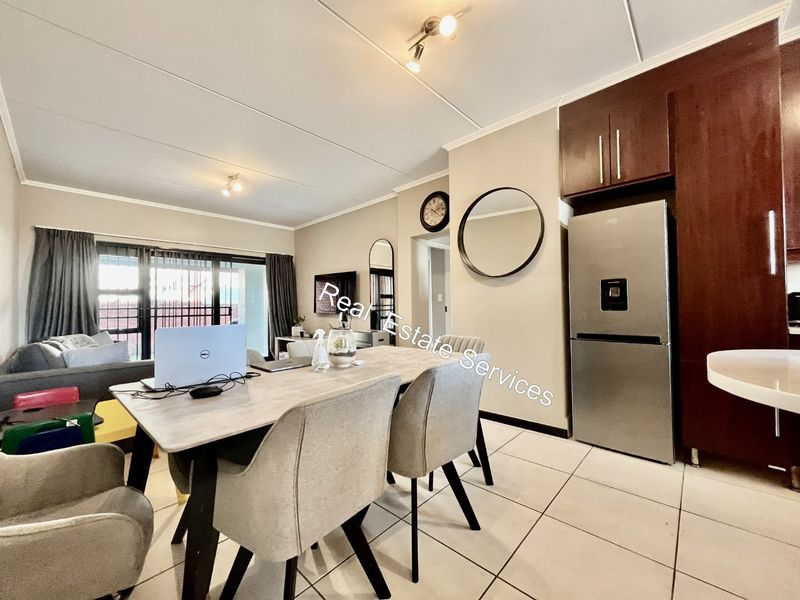 2 Bedroom Apartment / Flat for Sale in Acacia - Photo 9