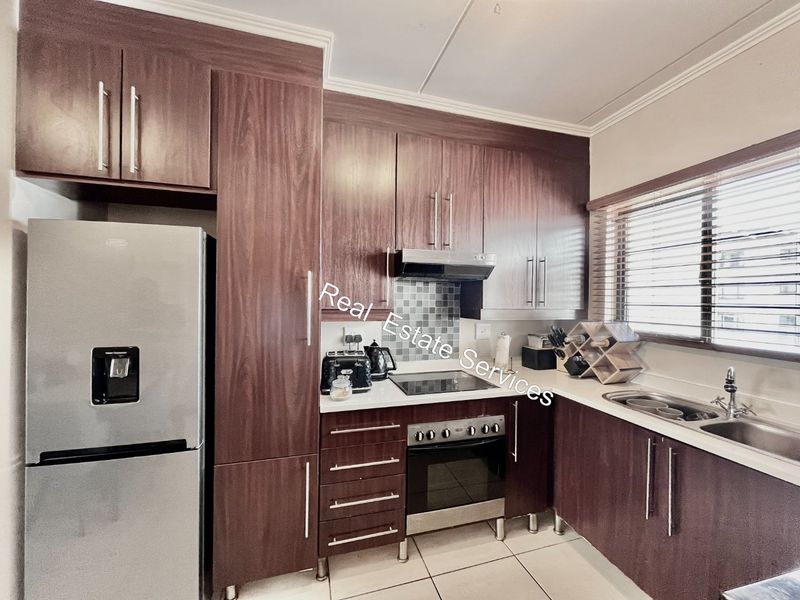 2 Bedroom Apartment / Flat for Sale in Acacia - Photo 3