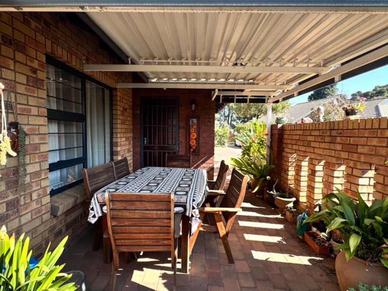 Single Level Retirement Living - Photo 4