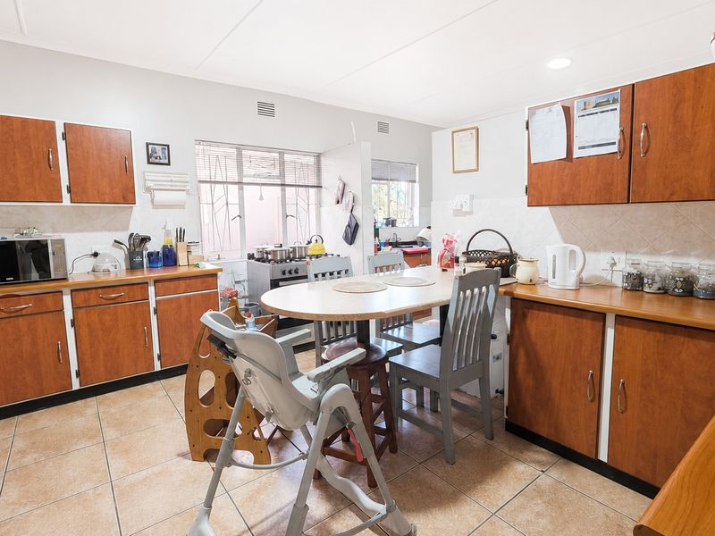 Live, work and Invest - Versatile Flamwood Property - Photo 9