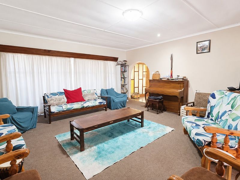Live, work and Invest - Versatile Flamwood Property - Photo 4
