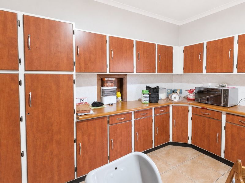 Live, work and Invest - Versatile Flamwood Property - Photo 10