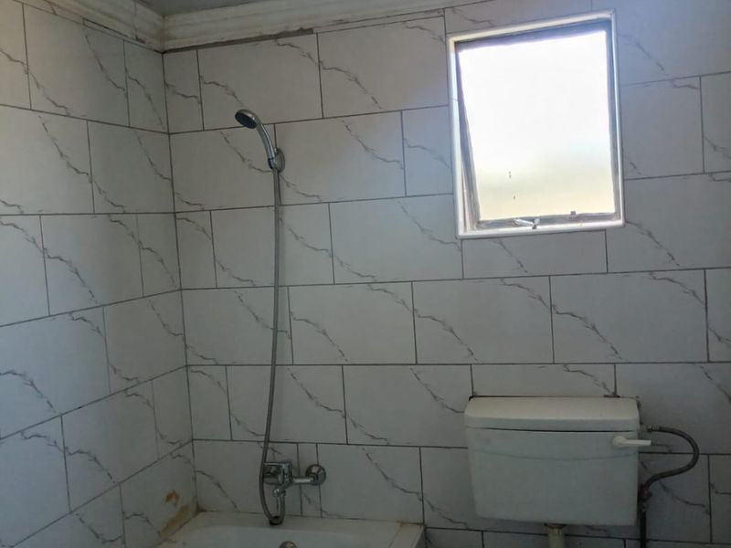 2 bedroom 2 bath home for sale - Photo 9