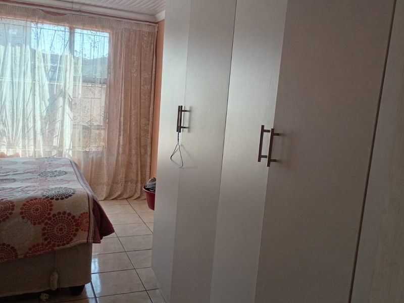 2 bedroom 2 bath home for sale - Photo 7