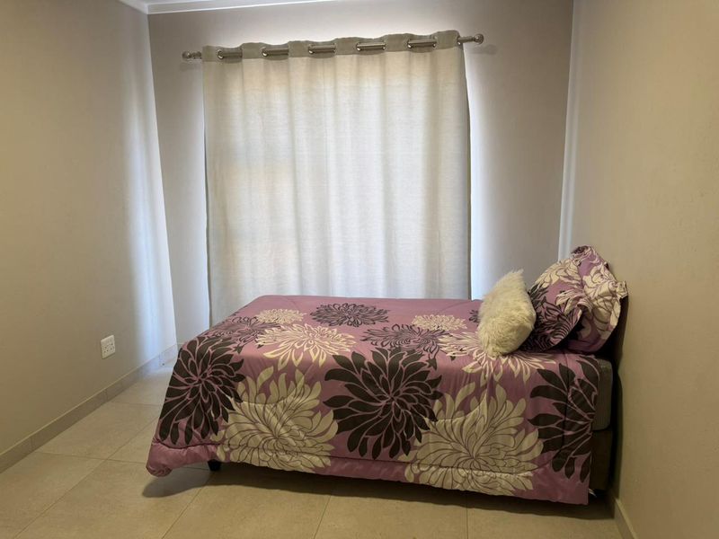 Modern 3-Bedroom Home in a Secure New Development – West Rock Estate - Photo 9