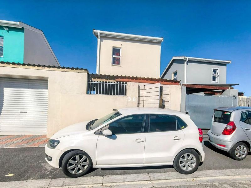 Two Bedroom Family Home For Sale in Woodlands Mitchell Plain - Photo 1