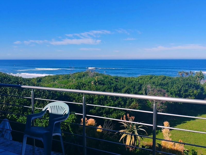 Desirable Beachfront Home with Two Self-Contained Flatlets - Photo 3
