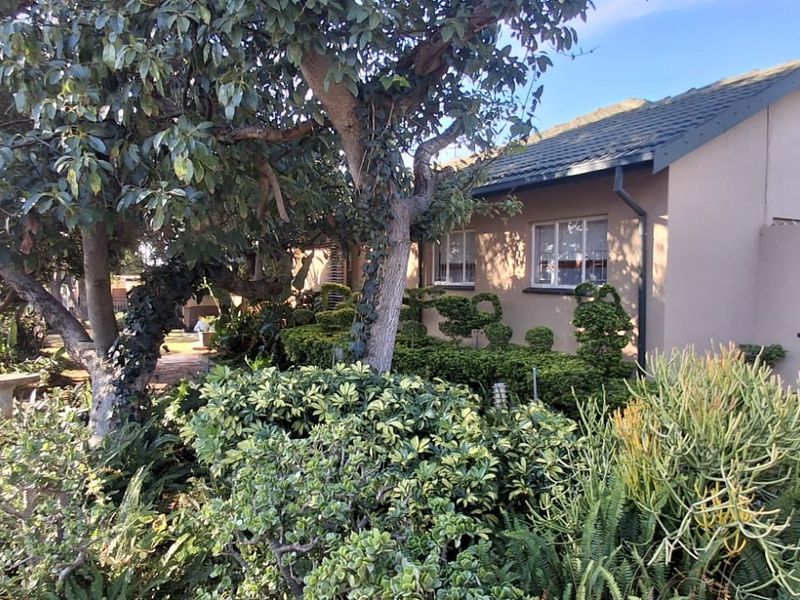 BEAUTIFUL FAMILY HOUSE FOR SALE - Photo 1