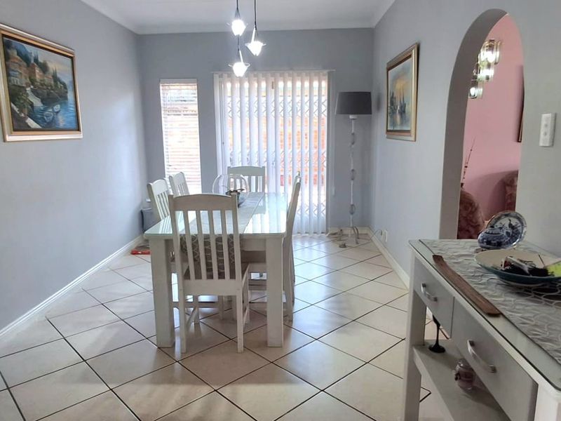 BEAUTIFUL HOUSE WITH FLAT FOR SALE - Photo 9