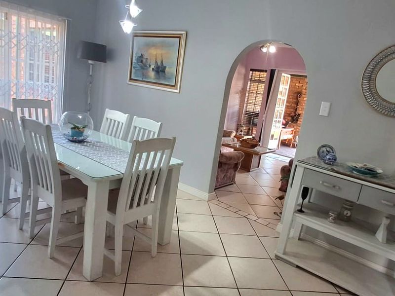 BEAUTIFUL HOUSE WITH FLAT FOR SALE - Photo 7