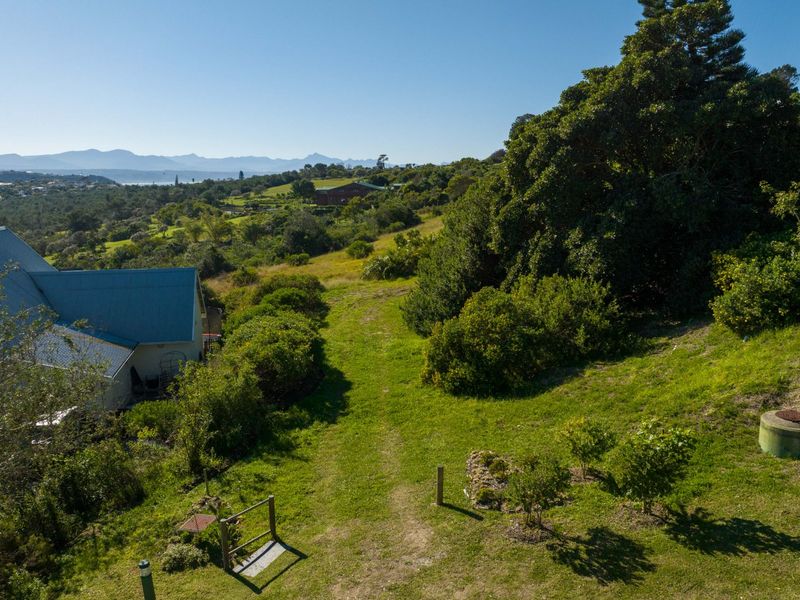 Elevated Vacant Land with VIEWS in sought-after Woodlands Estate! - Photo 2