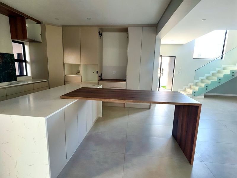 BRAND NEW FAMILY HOME IN SOUGHT-AFTER SANDOWN — ALMOST COMPLETE - Photo 5