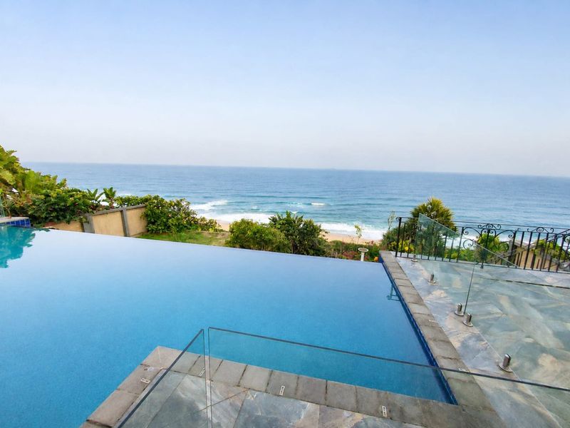 Modern Bachelor Units - Marine Drive  - Photo 2