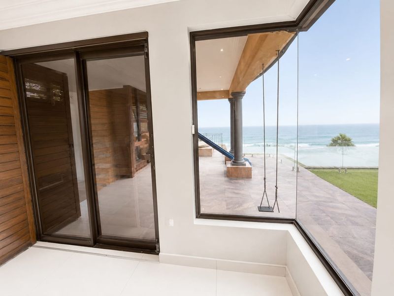 Modern Bachelor Units - Marine Drive  - Photo 5