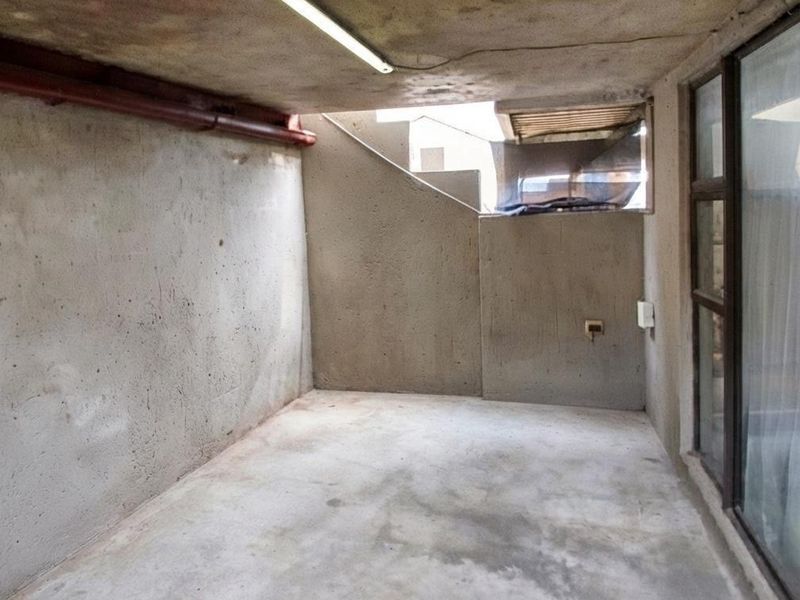 3-Bedroom Family Home with Separate Income-Generating 2-Bedroom Flatlet for Sale in Montford - Photo 9