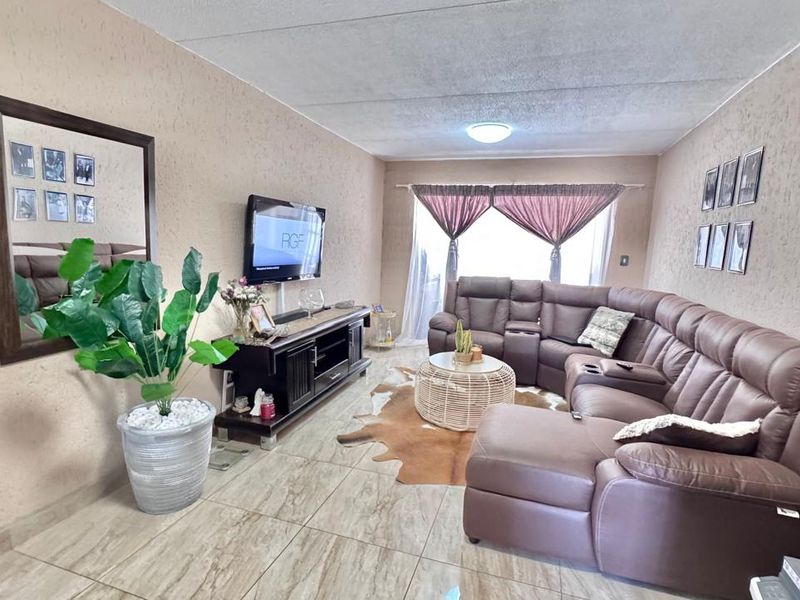 Your Perfect First Home - Photo 4