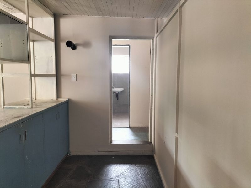 Two Bedroom Garden Flat for rent in Meyerspark - Photo 7