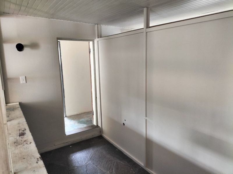 Two Bedroom Garden Flat for rent in Meyerspark - Photo 6