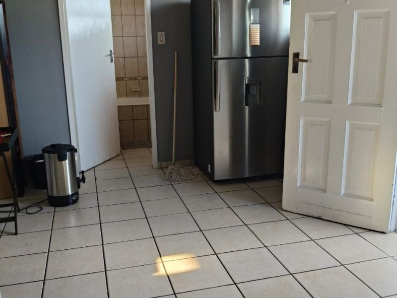 Spacious 2.5 Bedroom Apartment to Rent in Gezina - Photo 5