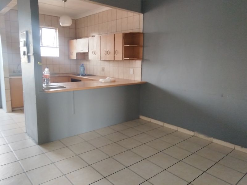 Spacious 2.5 Bedroom Apartment to Rent in Gezina - Photo 3