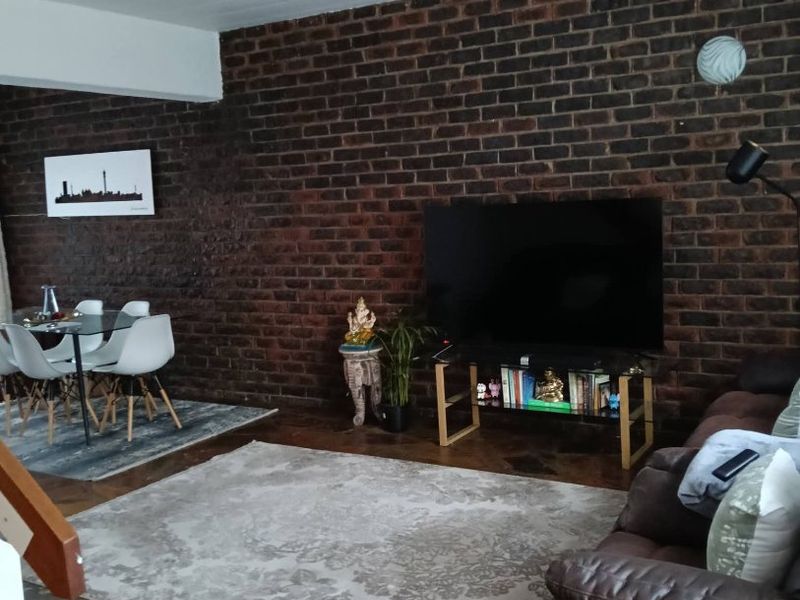 FOR SALE:- TAMARA PARK-CLUBVIEW- R1.2m-SOLEMANDATE - Photo 4