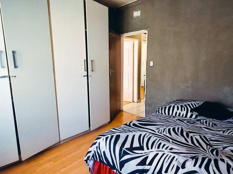 3 Bedrooms home for sale in Sasolburg close to high school and primary school walkin dictens to town - Photo 10
